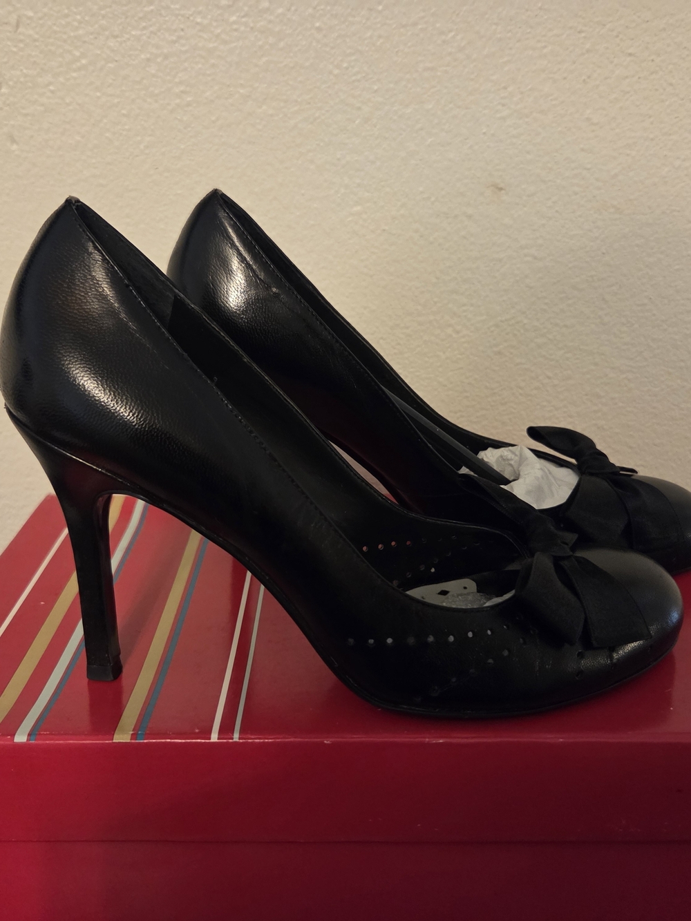 BCBGirls, Black Bow Detail Women's High Heels, Vintage Size 8